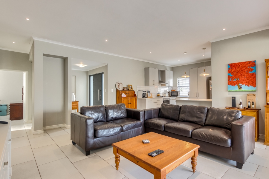 3 Bedroom Property for Sale in Aan de Wijnlanden Western Cape